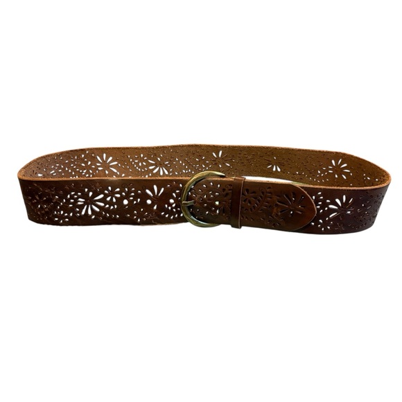 Abercrombie & Fitch Other - Abercrombie and Fitch Y2K Brown Leather Boho Floral Cutout 2” Wide Belt, Sz M
